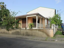 Maison F5 de 133 m² - Le Moule 1