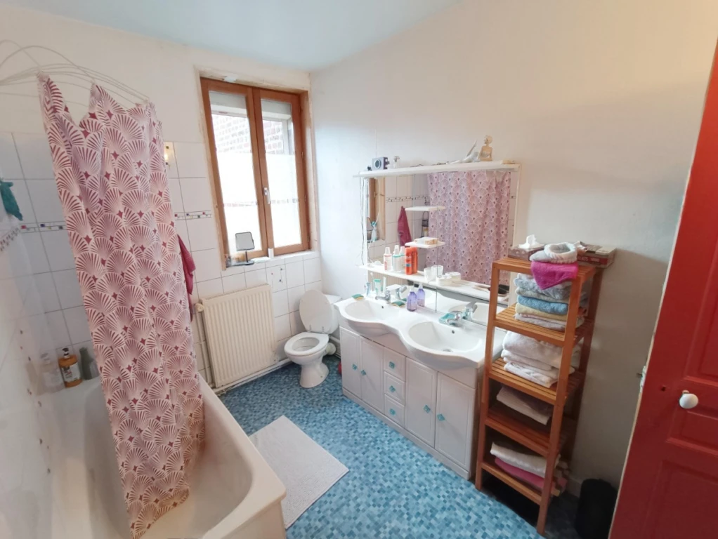 Amiénoise rénovée, 4 chambres et jardin 19