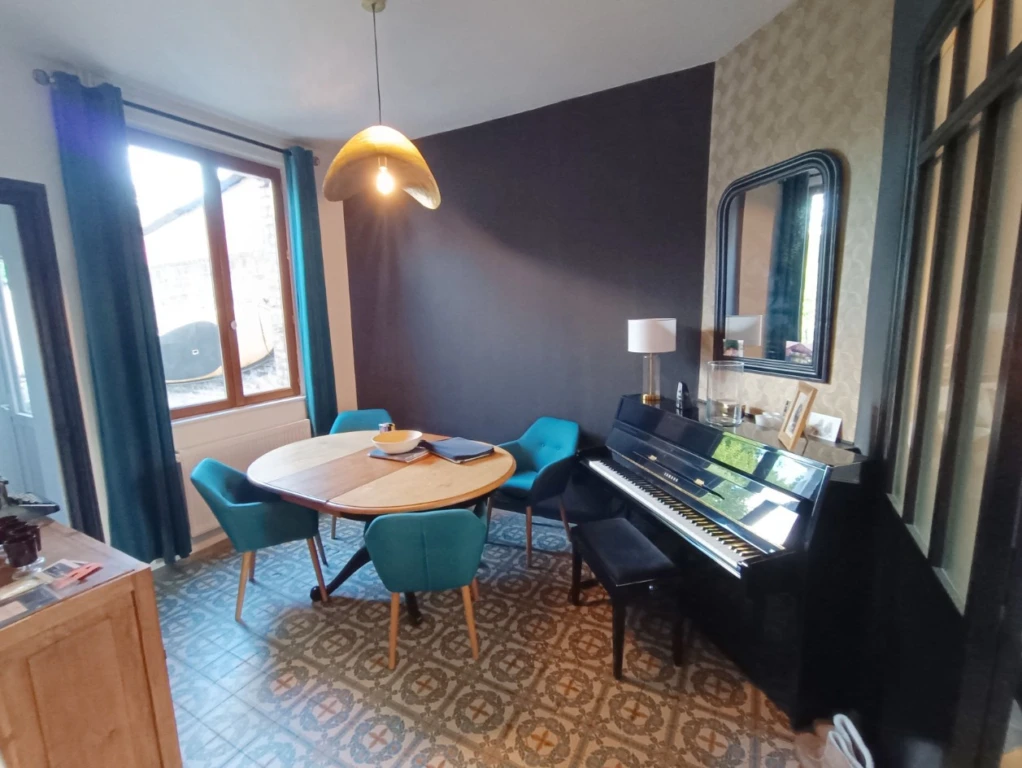 Amiénoise rénovée, 4 chambres et jardin 8
