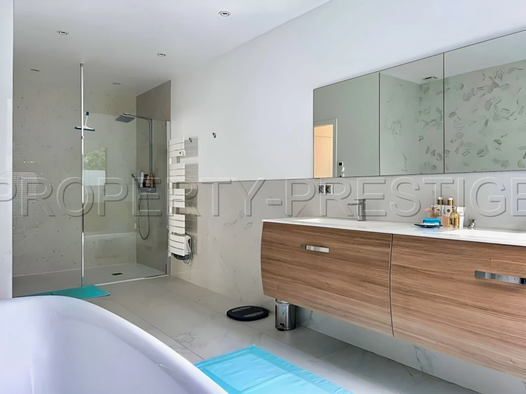 FACE A L'OCEAN VILLA D'ARCHITECTE D'EXCEPTION 9