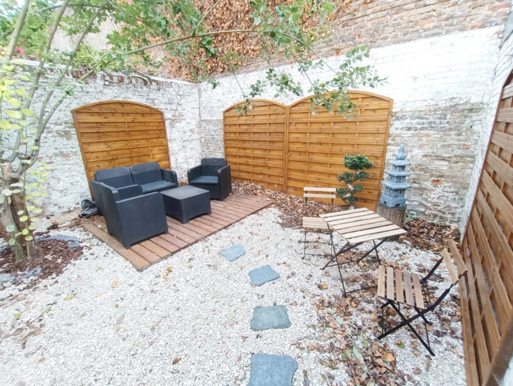 Studio avec terrasse et salle de sport 1