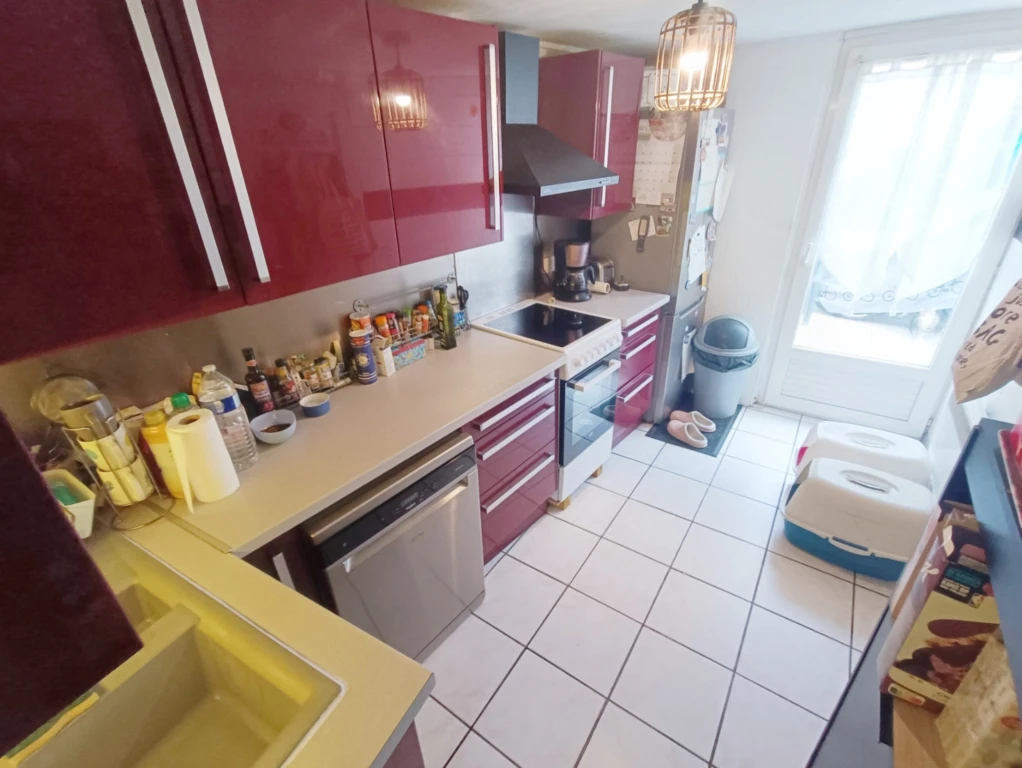 Opportunité petit prix maison avec cour 11