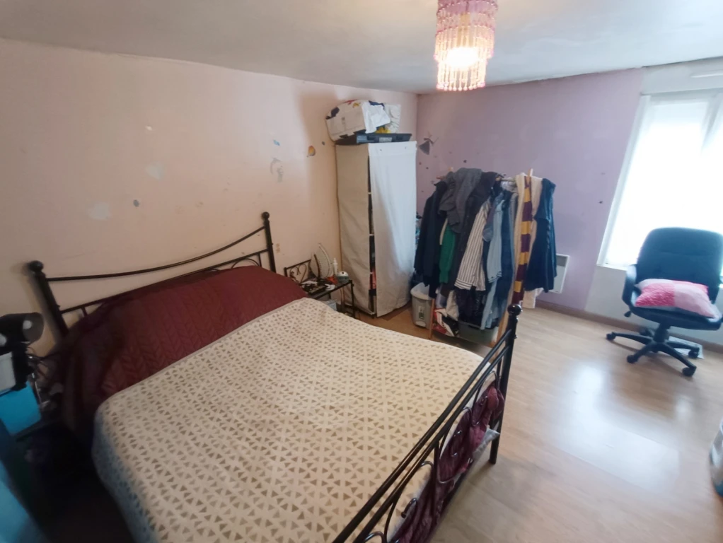 Opportunité petit prix maison avec cour 8