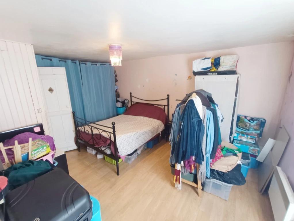 Opportunité petit prix maison avec cour 9