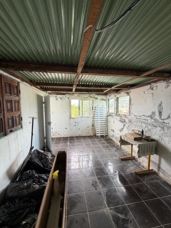 Maison T4 occupée à Sainte-Anne (97437) 3