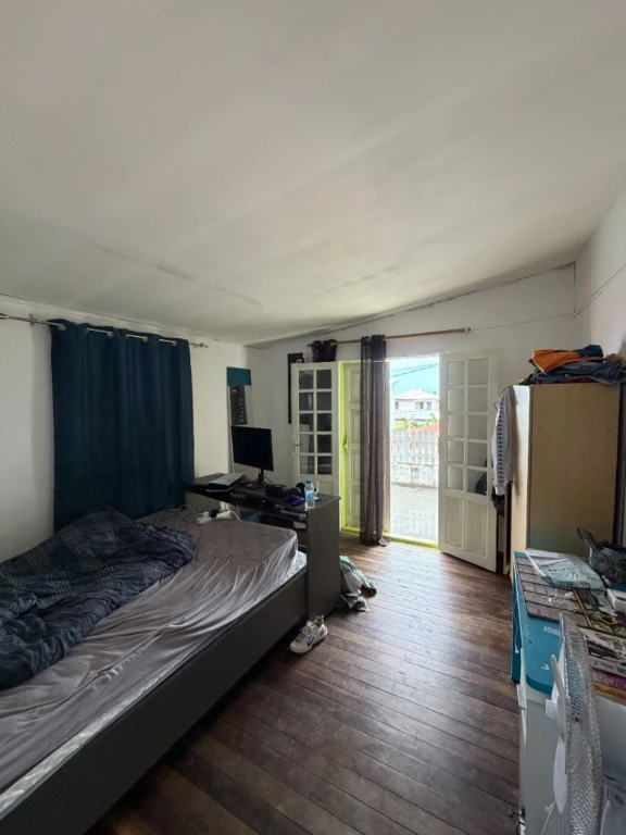 Maison T4 occupée à Sainte-Anne (97437) 5