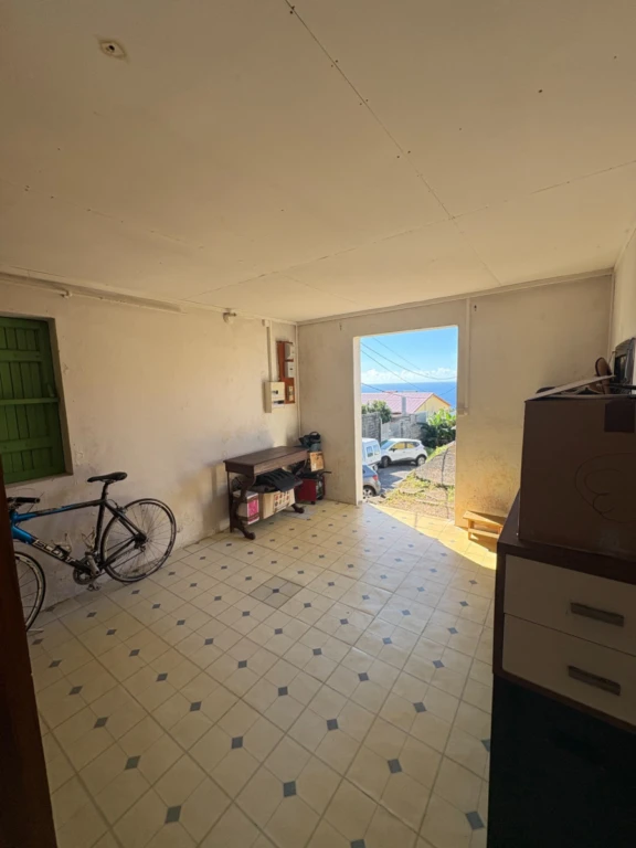 maison divisée en deux logements T3 4