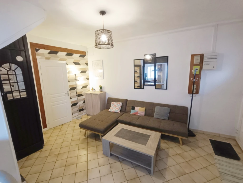 Maison 4 chambres avec petite cour 2