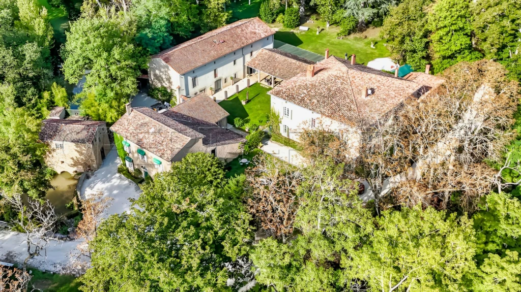 DOMAINE HISTORIQUE région Toulouse (Tarn) 2.5 HA 10
