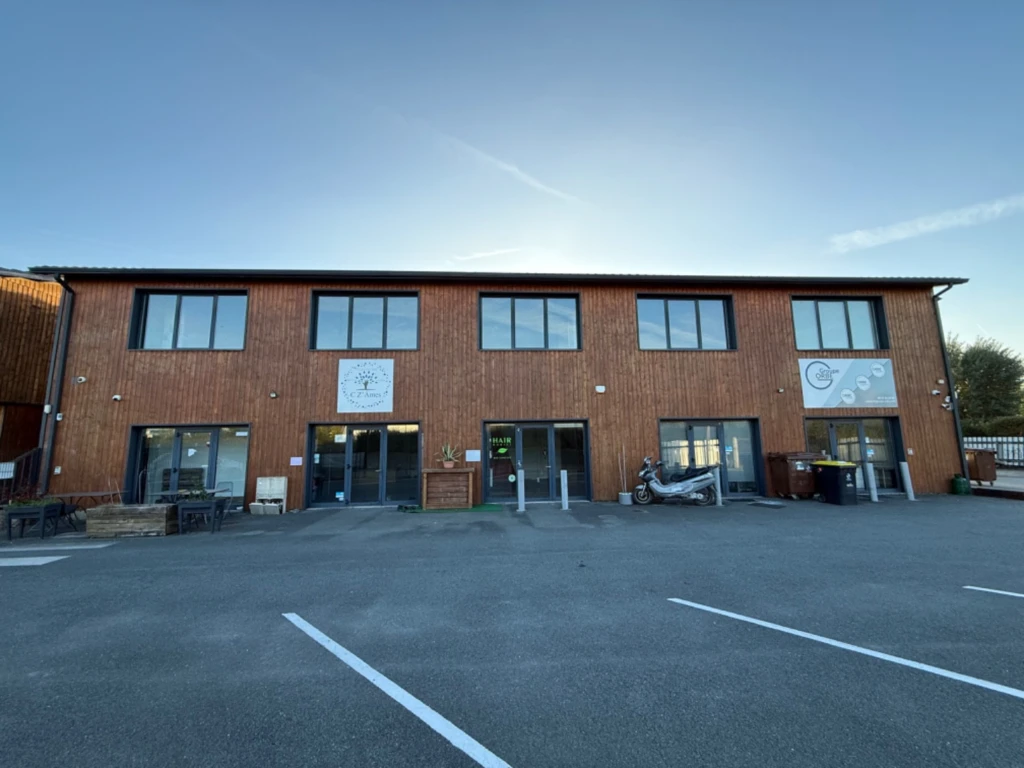 Ensemble immobilier à fort potentiel 2