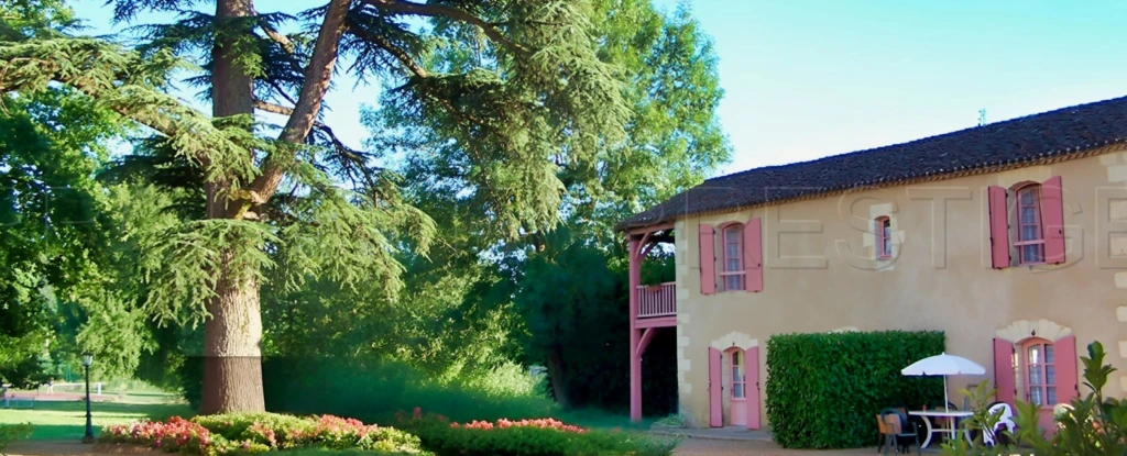 PERIGORD NOIR DOMAINE D’EXCEPTION MARIAGES 60 HA 12