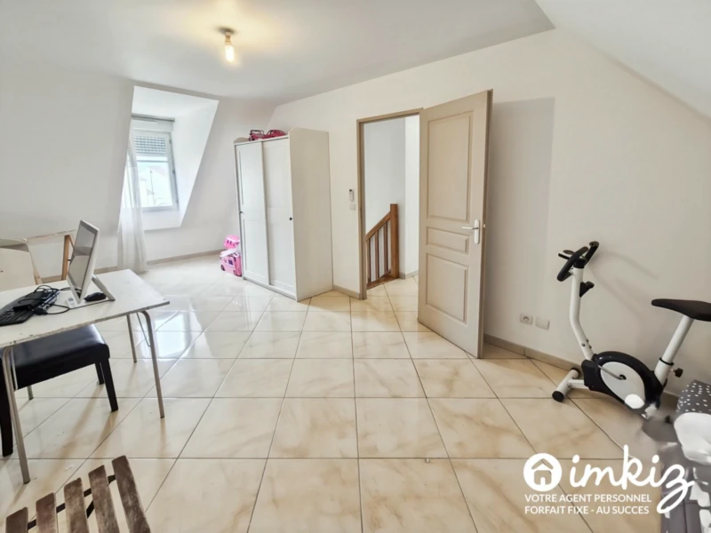 Charmant pavillon indépendant avec garage 5