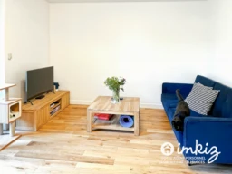 Appartement 2 pièces rénové, avec parking 3