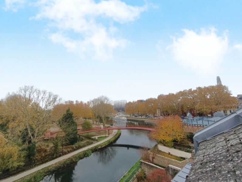 Appartement meublé avec 2 coins nuit 9