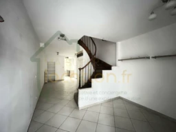 Superbe maison de ville situé en HYPER-CENTRE de SAINT-QUENTIN 1