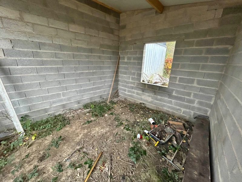 Lot de 2 maisons à rénover avec jardin 12