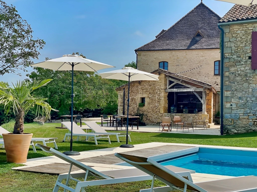 PERIGORD NOIR MANOIR GÎTES CHAMBRES D'HÔTES 27 HA 5