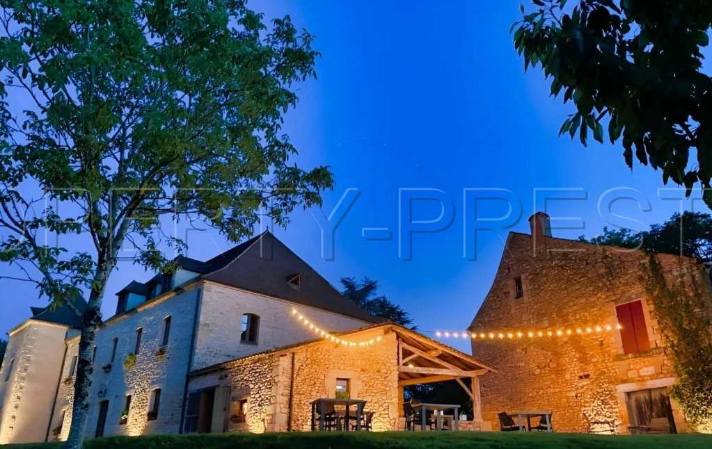 PERIGORD NOIR MANOIR GÎTES CHAMBRES D'HÔTES 27 HA 9