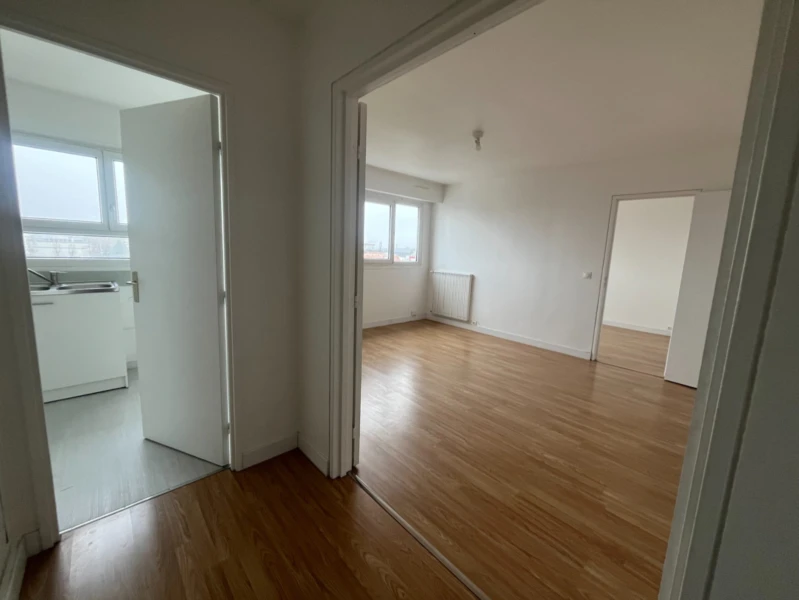 lot 215 - Noisy-le-Grand 4