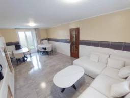 Pavillon 3 chambres, jardin et garage 2