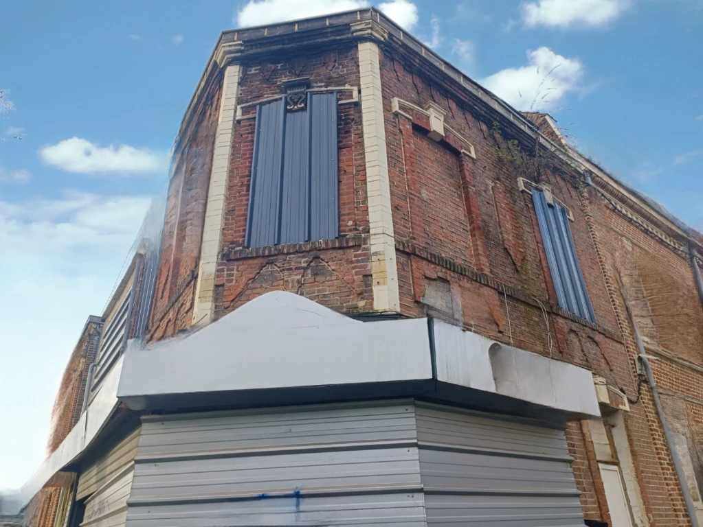 Local commercial de 145m2 à rénover 2