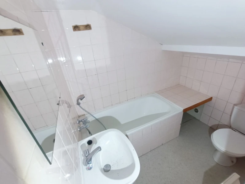 Immeuble de rapport avec 8 lots 155m2 11