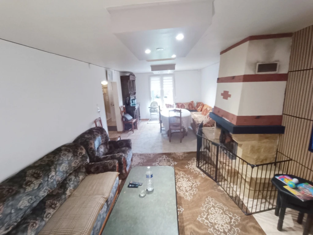 Maison familiale 5 chambres et jardin 4