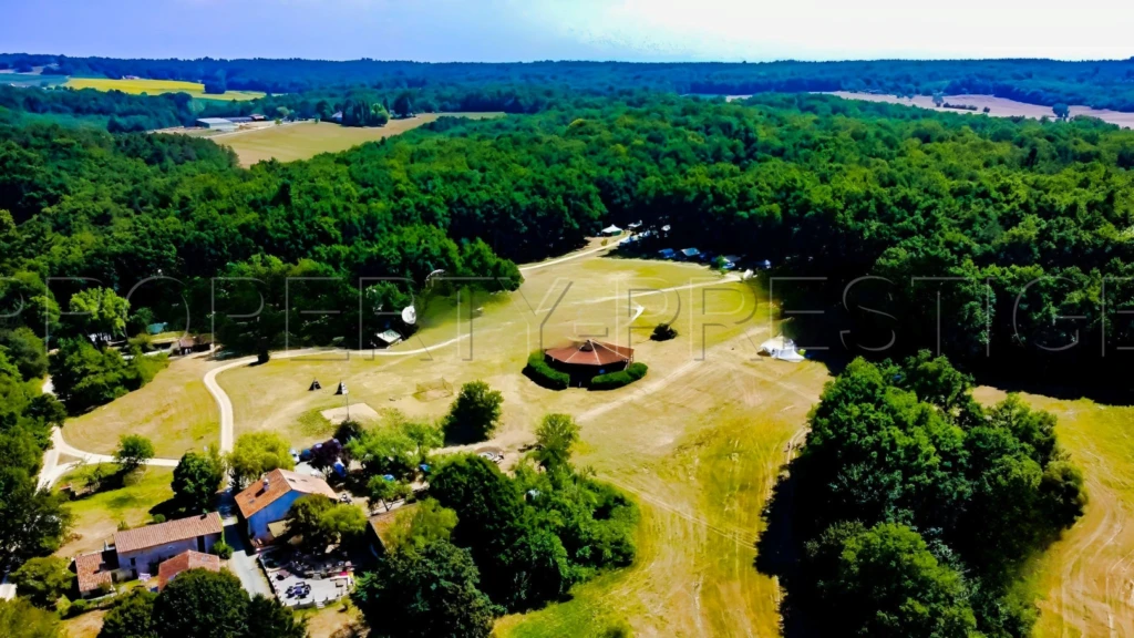 PERIGORD DOMAINE AVEC PRL 24 HA MARIAGES 1