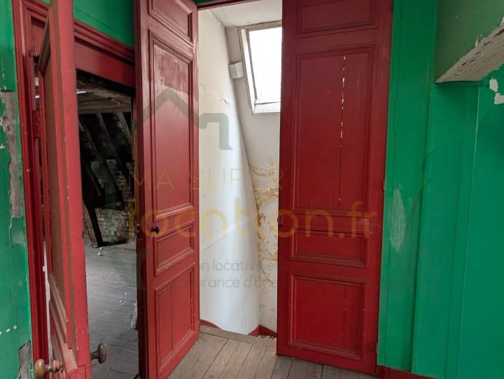 À VENDRE – IMMEUBLE À RÉNOVER - Hyper centre 12