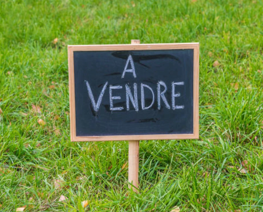 Terrain constructible 10 475m2 1