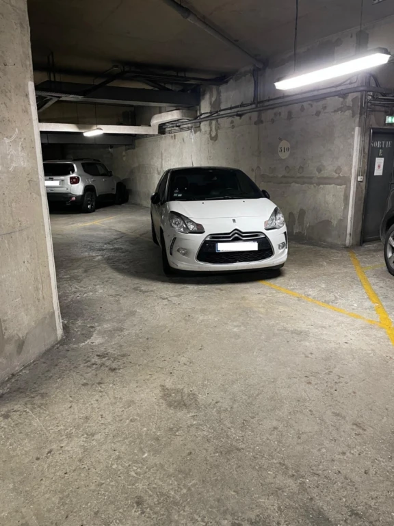 Parking au 1er sous-sol - Marché de Passy 2