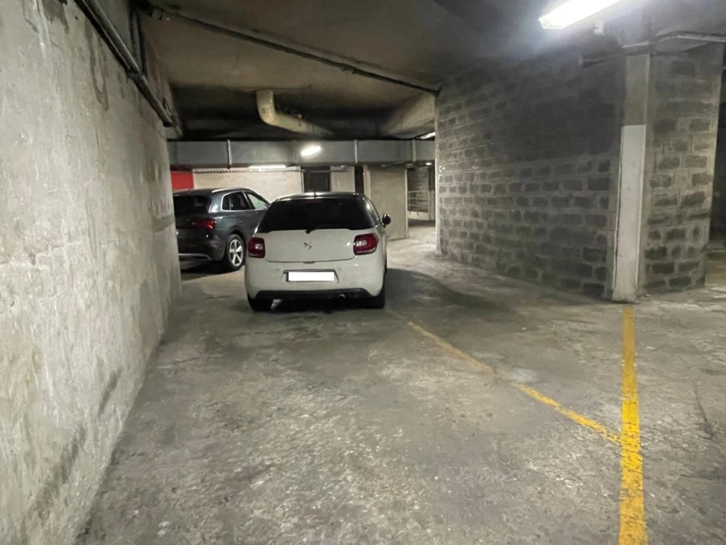 Parking au 1er sous-sol - Marché de Passy 3