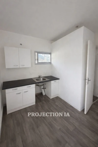 Local commercial vide de 32 m2 1