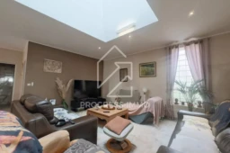 Ensemble Immobilier de 10 Logements et 1 Entrepôt au Centre-ville 3