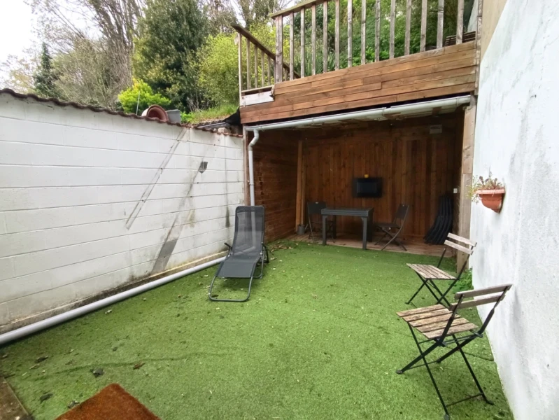 Maison meublée 3 chambres, cour et cave 5