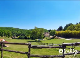 Propriete de caractere, gite, terrain et bois 1