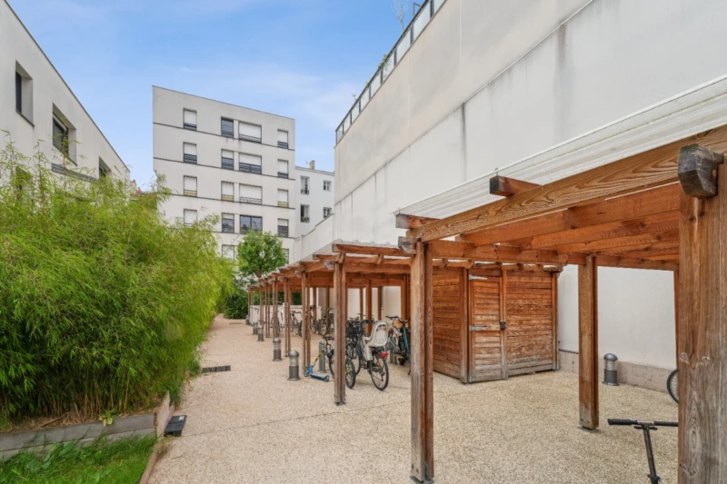 Appartement de 30 m² avec jardin - Clichy 8