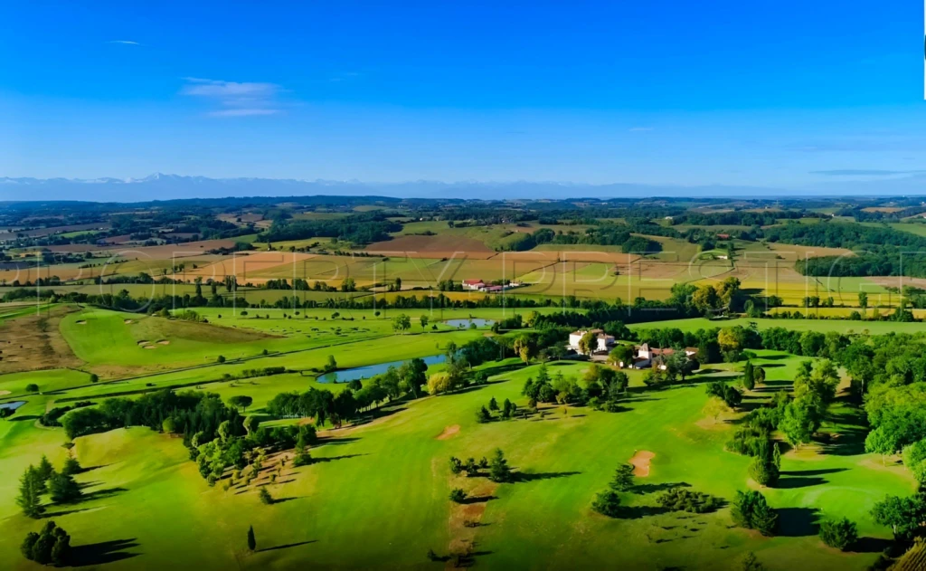 GERS CHATEAU XVIIIème 70 HA LAC 2 HA 1