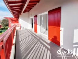 Appartement 3 pièces avec balcon et 2 parkings 1