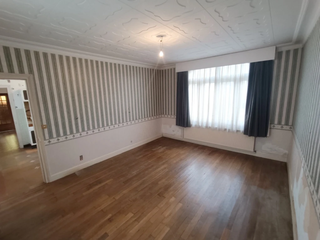 Maison de maître, plain-pied, 5 chambres 12