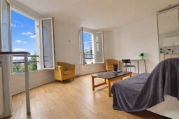 Appartement 2 pièces Malakoff Balcon de 8m² 1
