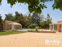 Grande maison familiale – 220 m² – Piscine et Parc 2