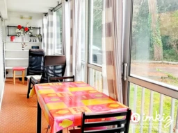 Appartement F2 en Forêt , au bord de la mer 2