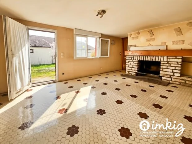 Maison 3 pièces à rénover avec jardin de 950m² 5