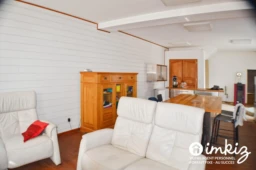 Maison 5 pièces de 140 m² avec cour et préau 1