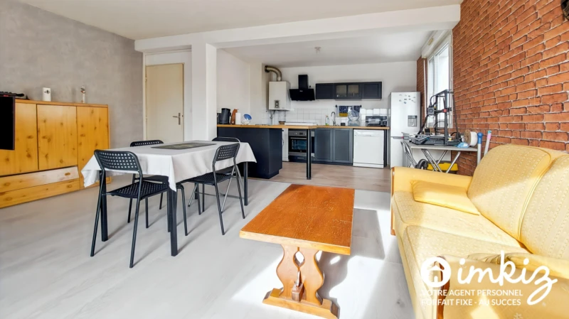 Gd T2 lumineux avec terrasse, garage et parking 2