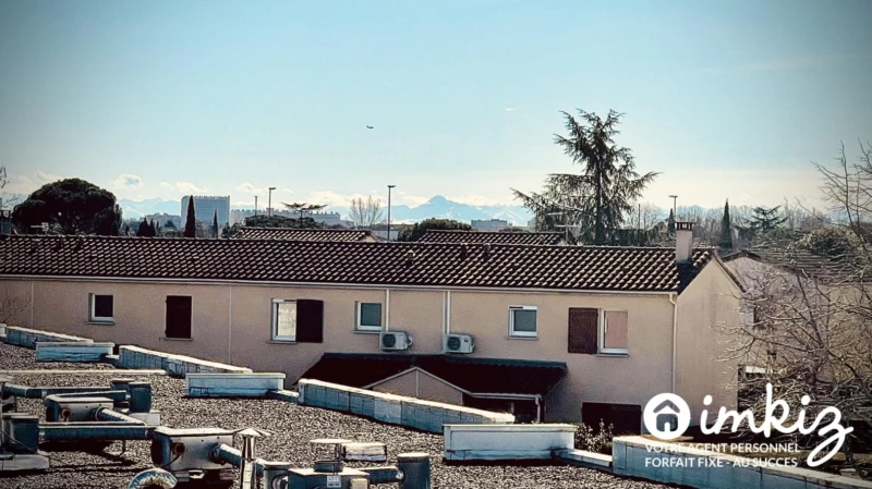 Gd T2 lumineux avec terrasse, garage et parking 9