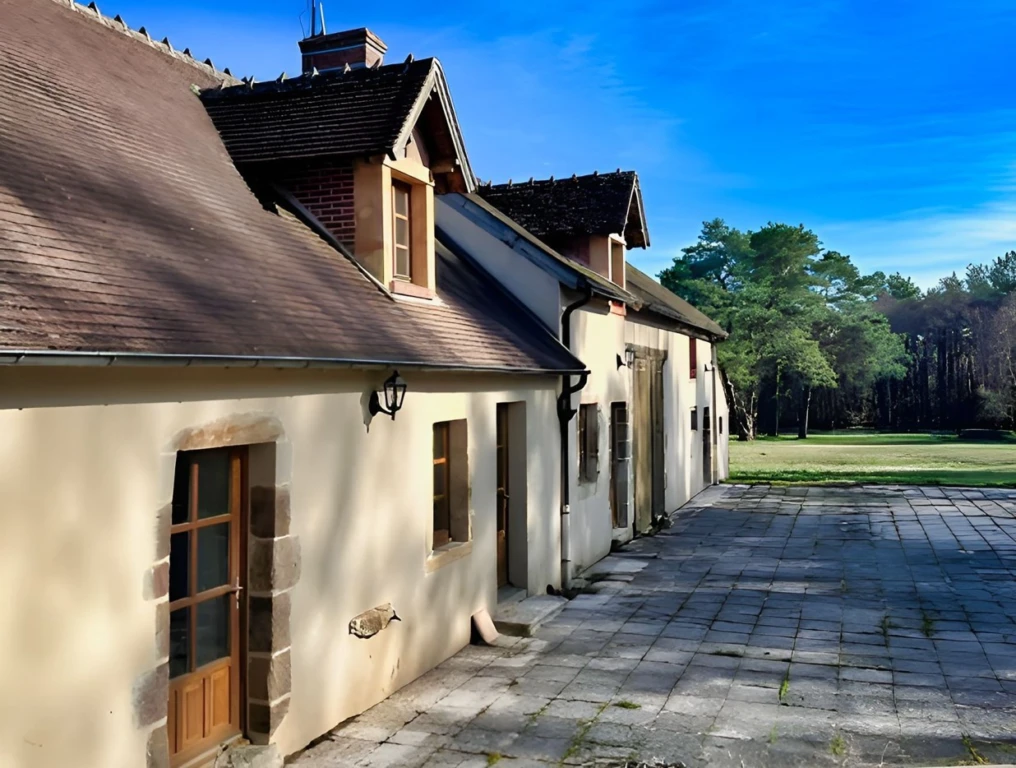 FORET DE TRONCAIS ALLIER LONGERE AVEC 1,4 HA 5