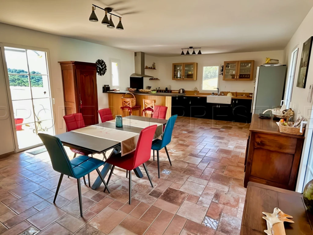 ARDECHE PROPRIETE DE CHARME 10 HA 4