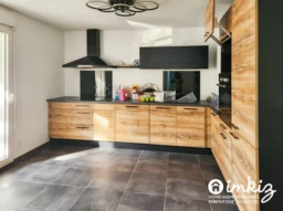Appartement 3 pièces traversant avec balcon 10 m² 1